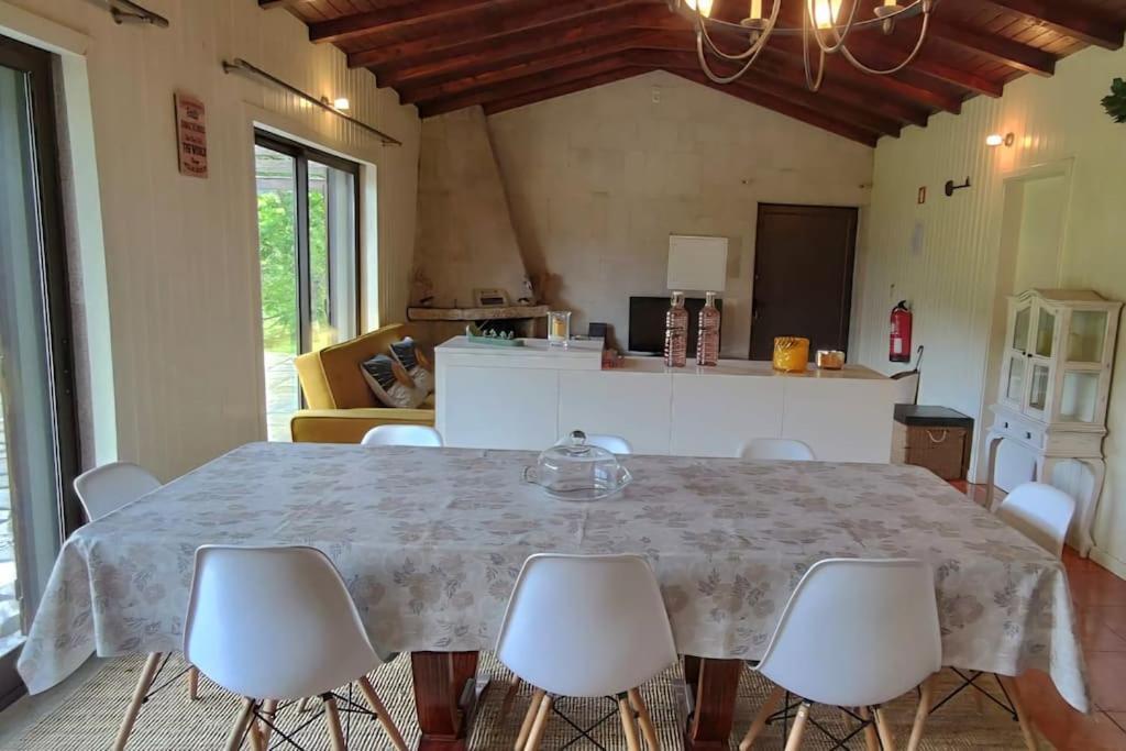 Pool House Au Coeur Du Geres A Rio Caldo Villa Екстериор снимка