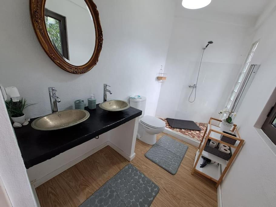 Pool House Au Coeur Du Geres A Rio Caldo Villa Екстериор снимка