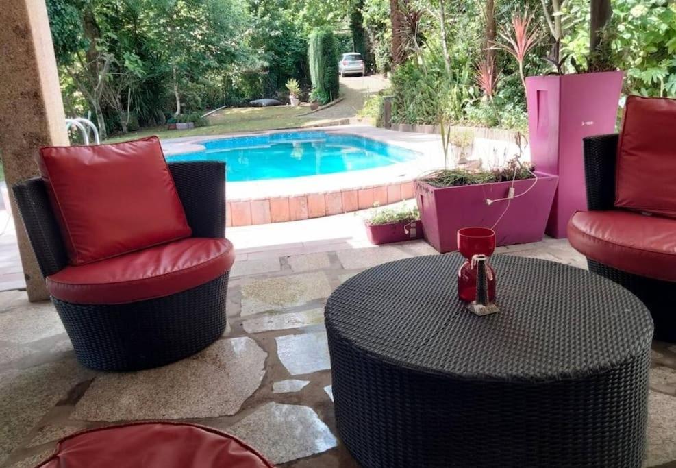 Pool House Au Coeur Du Geres A Rio Caldo Villa Екстериор снимка
